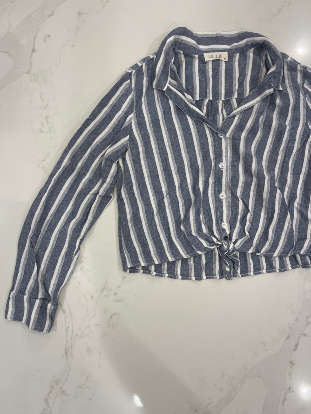 Like NEW! Bella Dahl Striped Button-Front Tie Hem Top - Blue & White